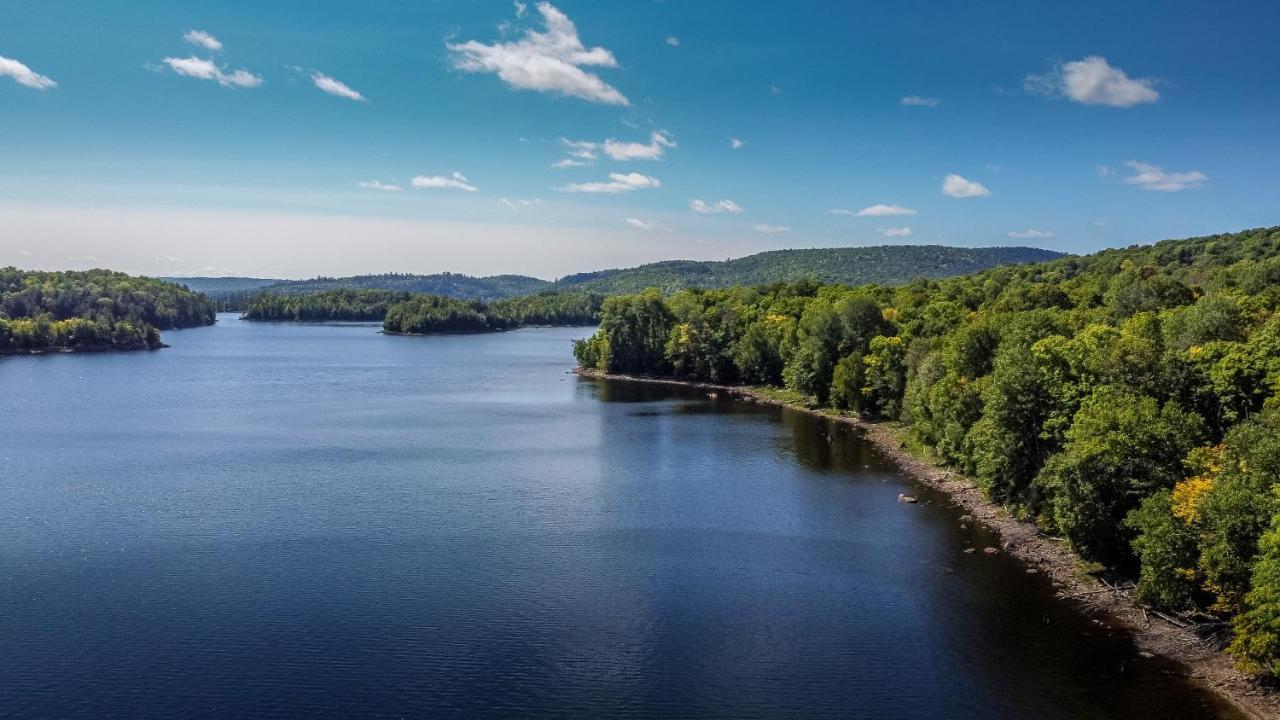 Yourtes Glamping Du Poisson Blanc Notre-Dame-du-Laus Екстер'єр фото